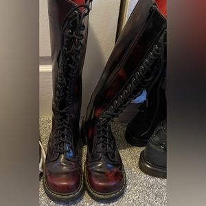 Excellent condition Jemma Doc Martens with zippers.
